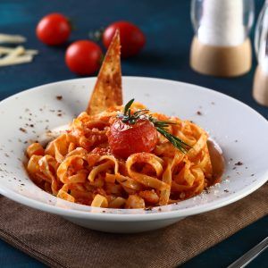Tallarines en salsa Donna